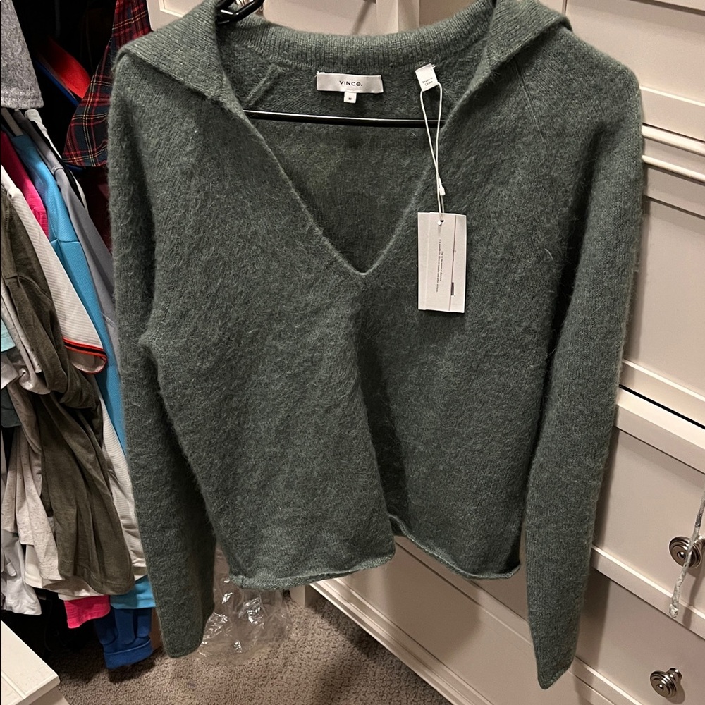Vince Women's Soft Green V-Neck Sweater